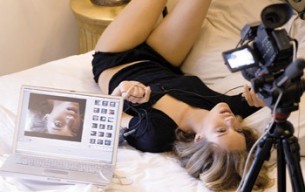 ELLE Canada: webcam erotiche futuro del porno?