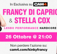 Stella Cox e Francesca Di Caprio insieme per un lesbo show da sogno!