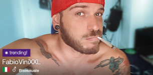 Tatuaggi, piercing e vizi di FabioViniXXL – La tua dose di porno gay in webcam