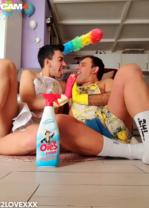 gay coppia sesso sul pavimento