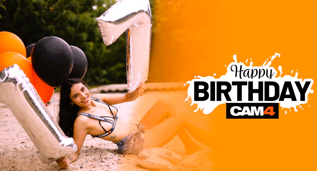 Guarda la sexy gallery del CAM4Bday 🎂 17 anni di CAM4 😍